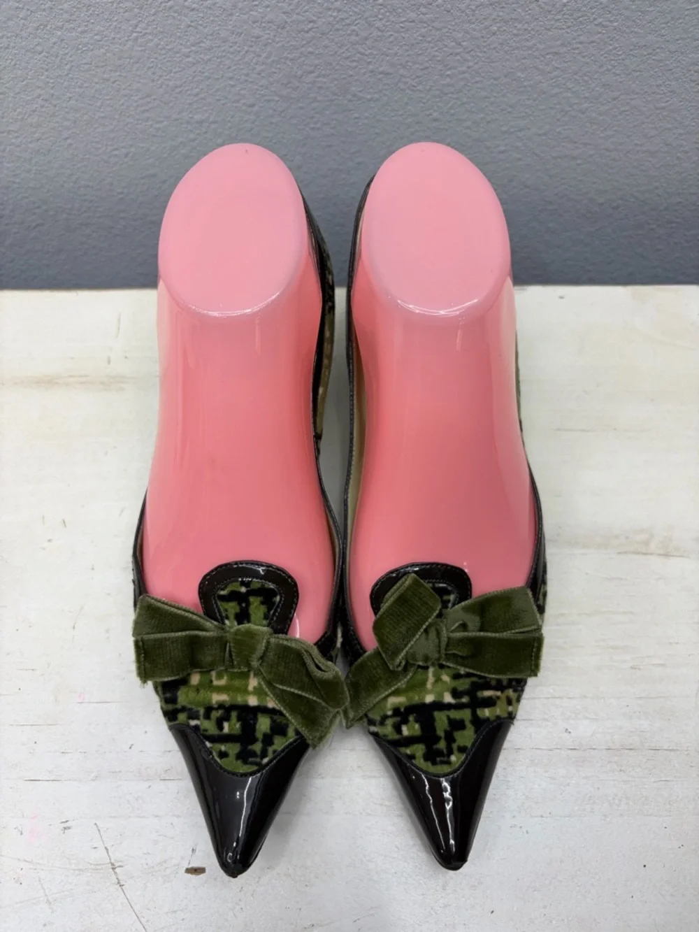 Moschino Y2K Green Pointed Heels Size 8 - Picture 4 of 7